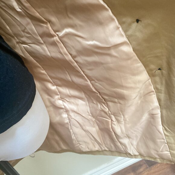 New Classic Tan Quilted Trench Coat - Picture 7 of 9